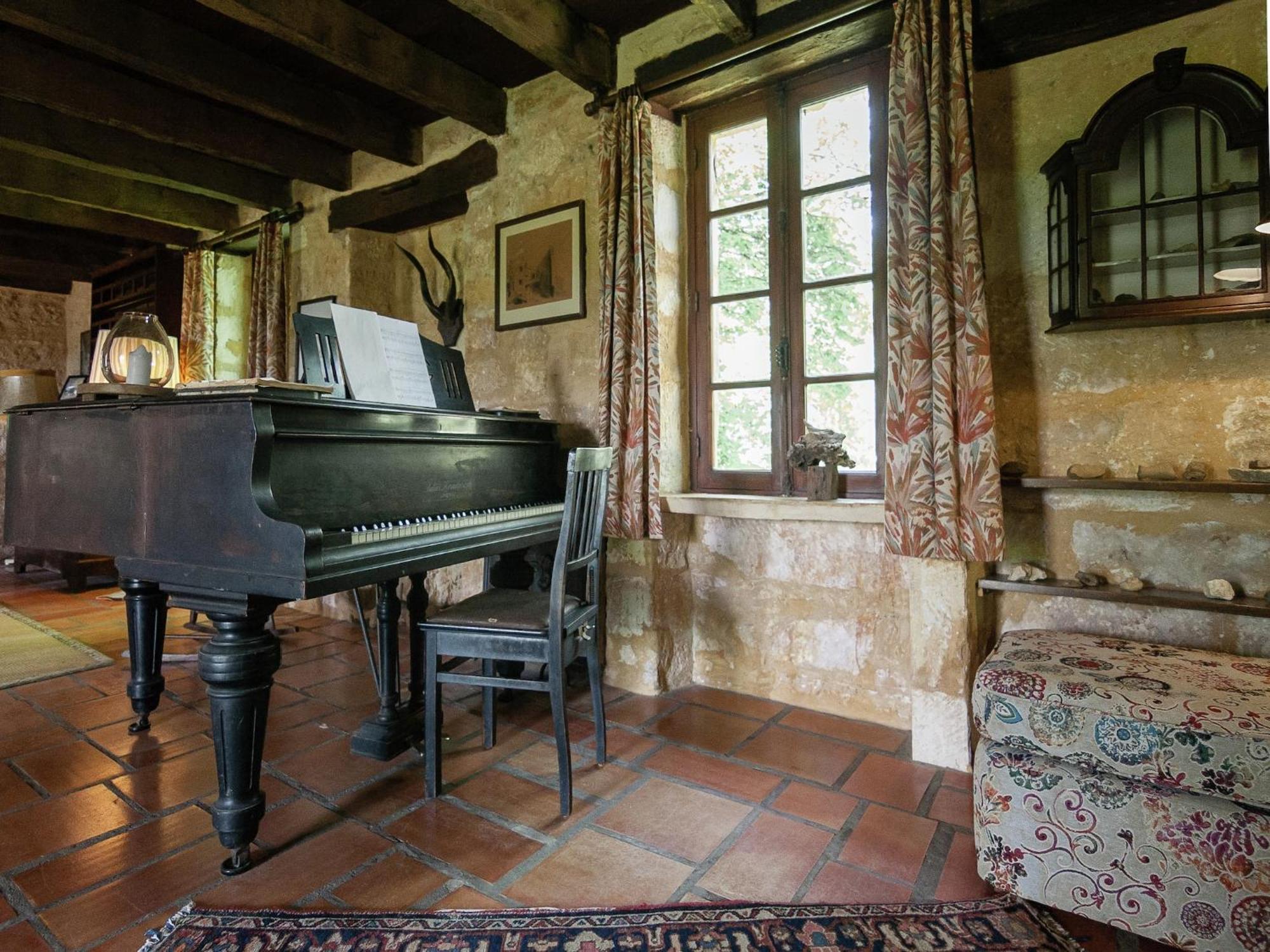 Cottage In Les Eyzies De Tayac Sireuil With Pool Meyrals Exteriér fotografie
